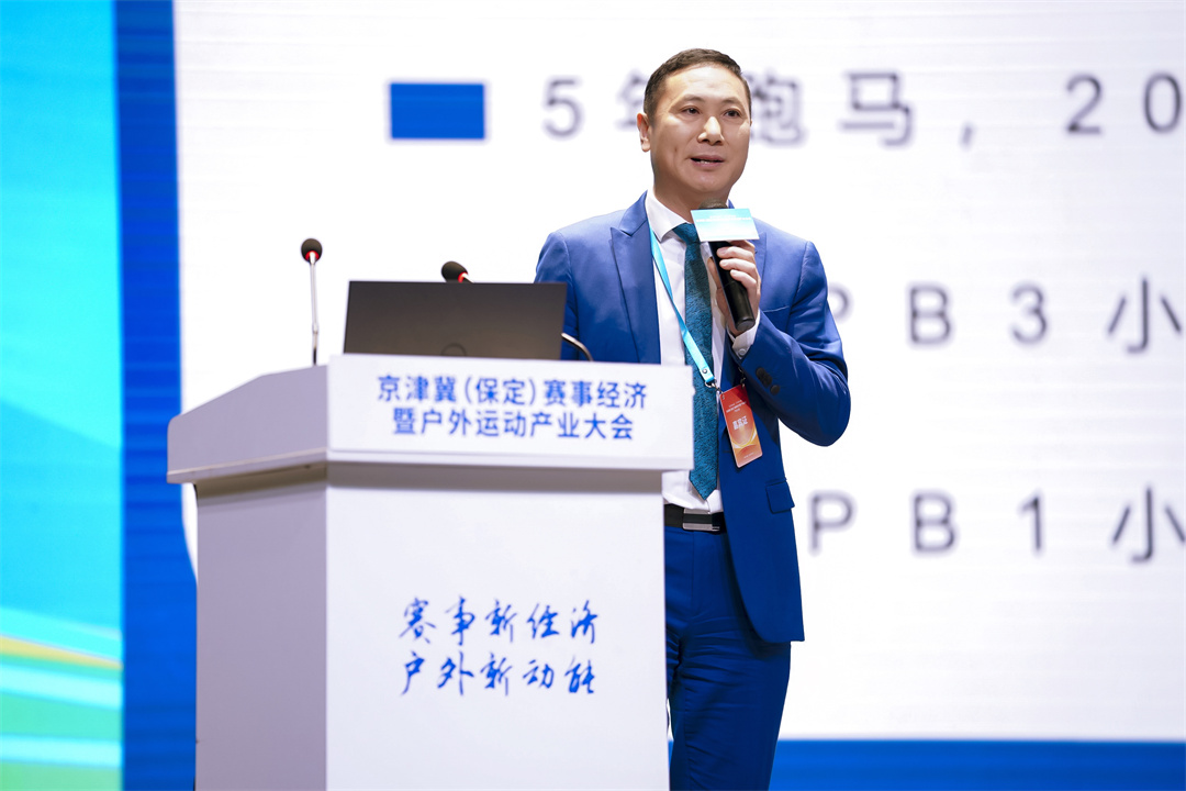李伟